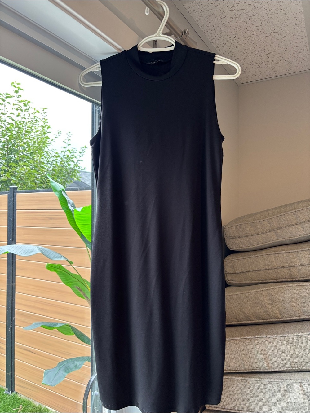 Robe classique noire